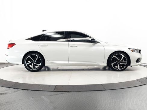 Used 2022 Honda Accord Sport image 11