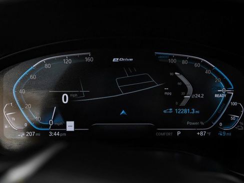 Used 2021 BMW X3 xDrive30e w/ Convenience Package image 16