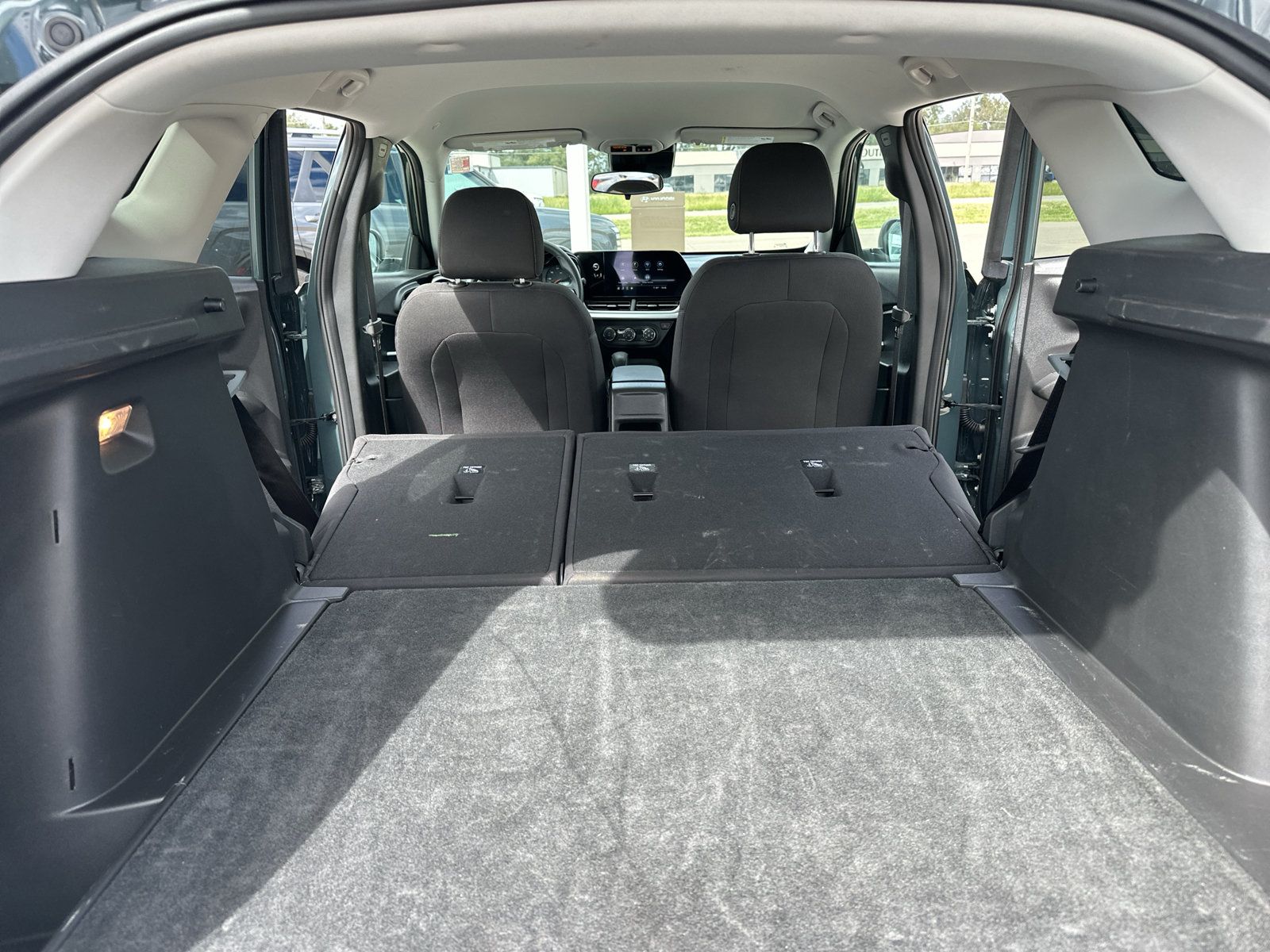 Used 2026 Chevrolet Trax LS FWD image 31