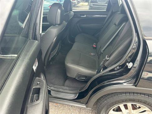 Used 2014 Kia Sorento LX image 14