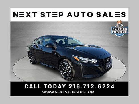 Used 2025 Nissan Sentra SR w/ SR Premium Package FWD image 1