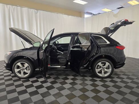 New 2025 Audi Q5 Premium Plus image 11