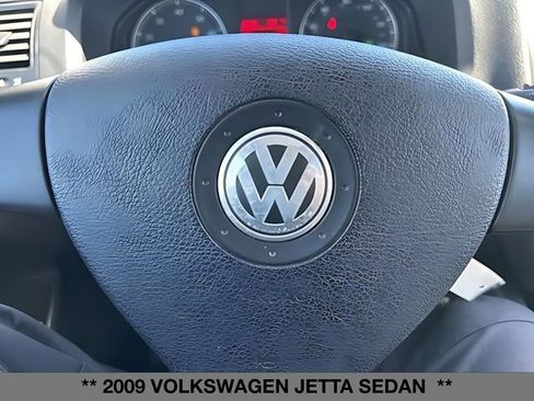 Used 2009 Volkswagen Jetta Sedan FWD image 22