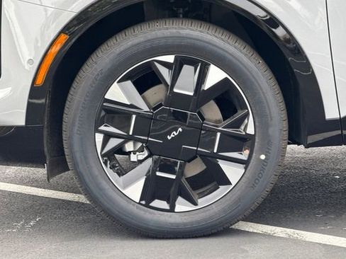 New 2026 Kia Sorento S w/ S Panoramic Sunroof Package image 36