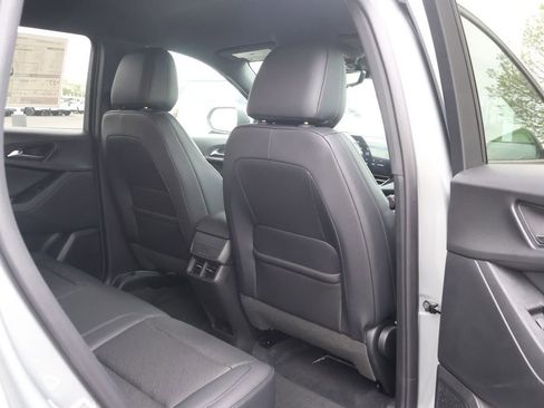 New 2026 Chevrolet Equinox LT w/ Convenience Package II FWD image 41