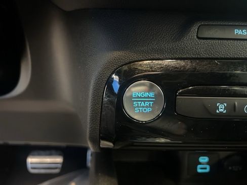 Certified 2023 Ford Escape ST-Line Select w/ Tech Pack #1 image 27