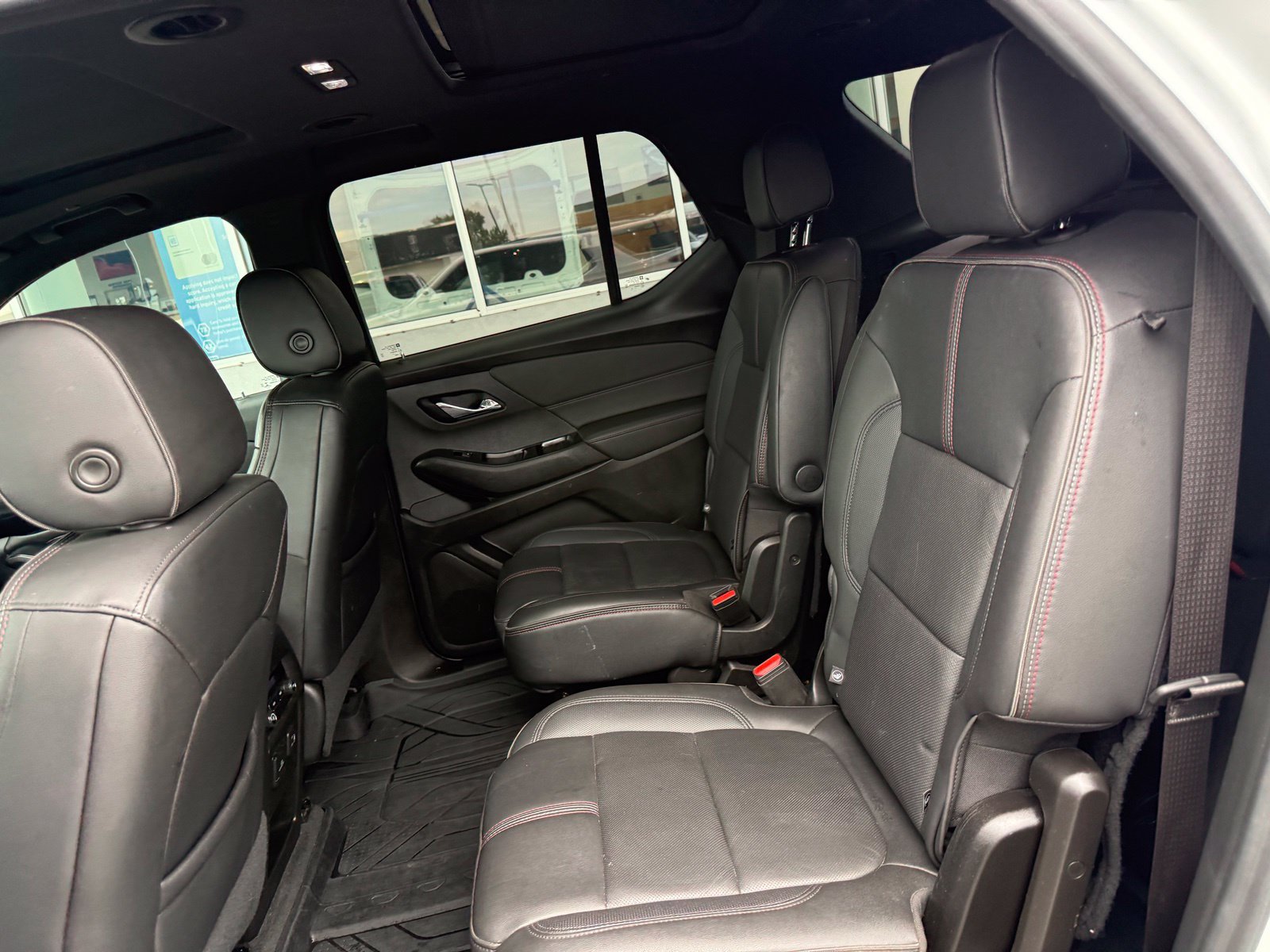 Used 2022 Chevrolet Traverse RS AWD/4WD image 17