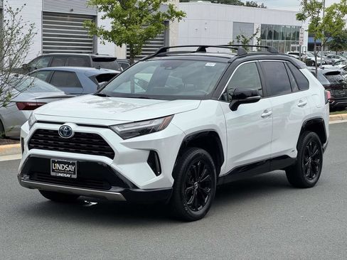 Used 2023 Toyota RAV4 XSE w/ XSE Grade Weather Package AWD/4WD image 6