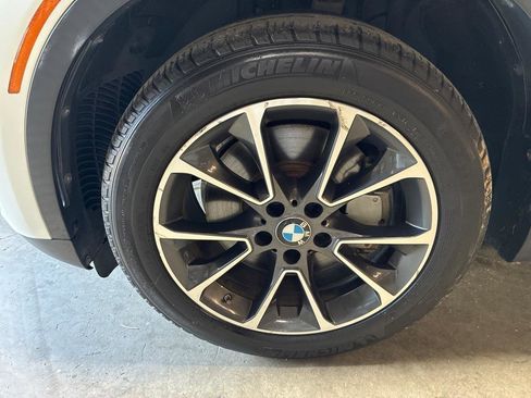 Used 2015 BMW X5 xDrive50i AWD/4WD image 10