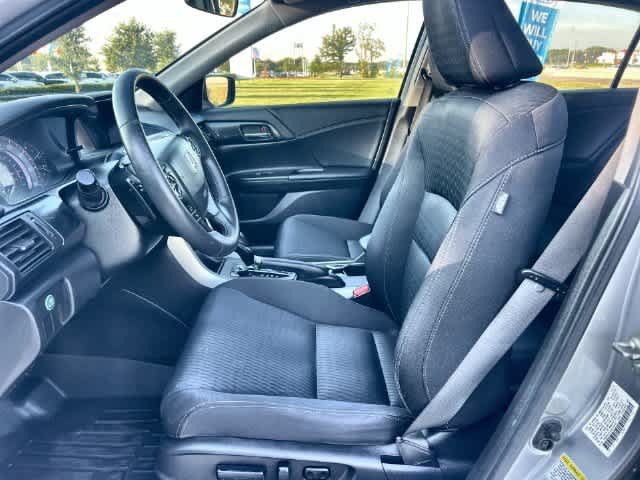 Used 2015 Honda Accord Sport image 11