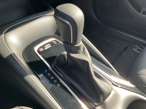 Used 2024 Toyota Corolla SE image 29