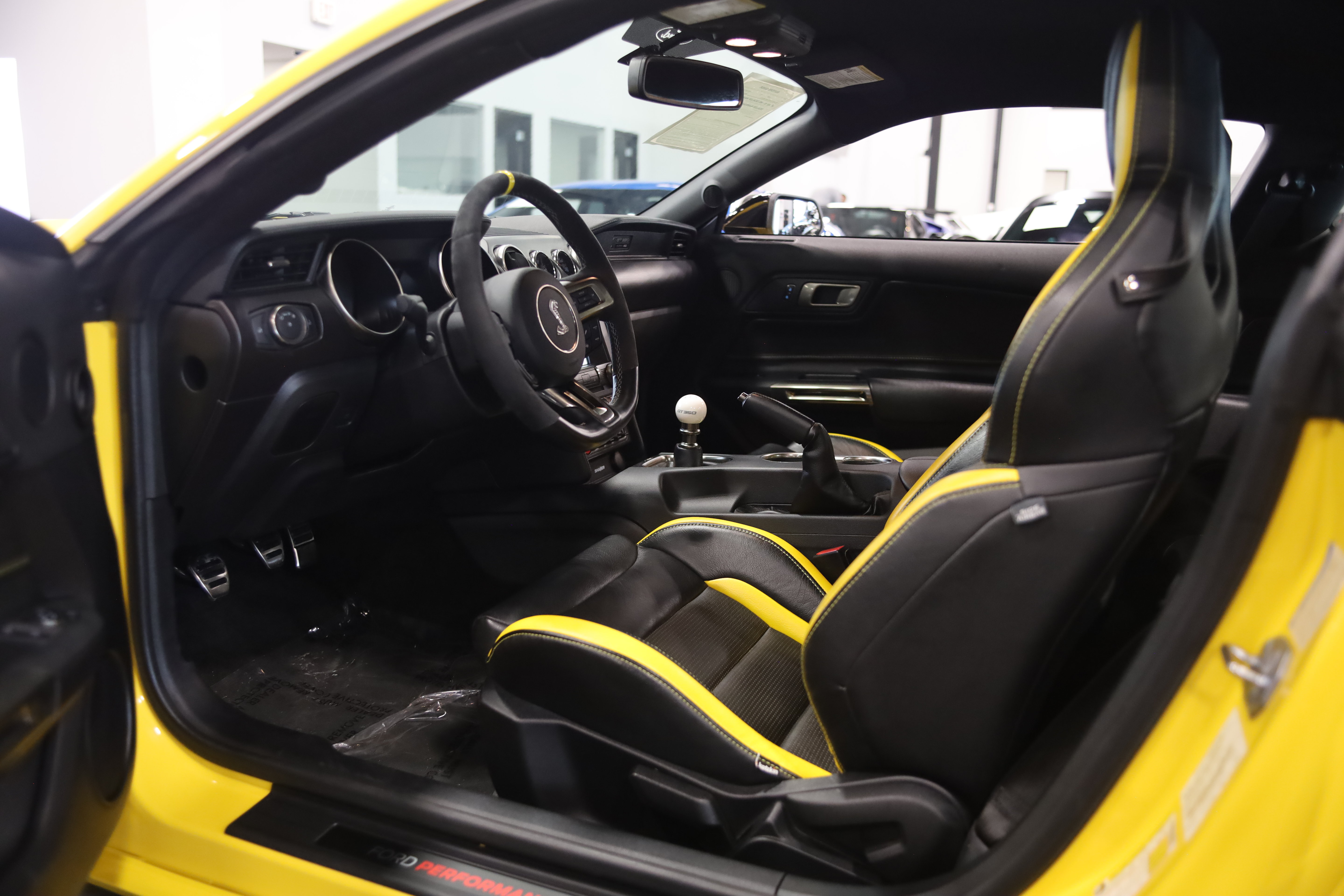 Used 2017 Ford Mustang Shelby GT350 w/ Electronics Package RWD image 16