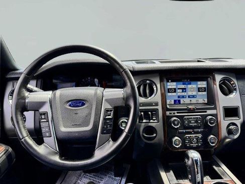 Used 2016 Ford Expedition EL Platinum RWD image 31