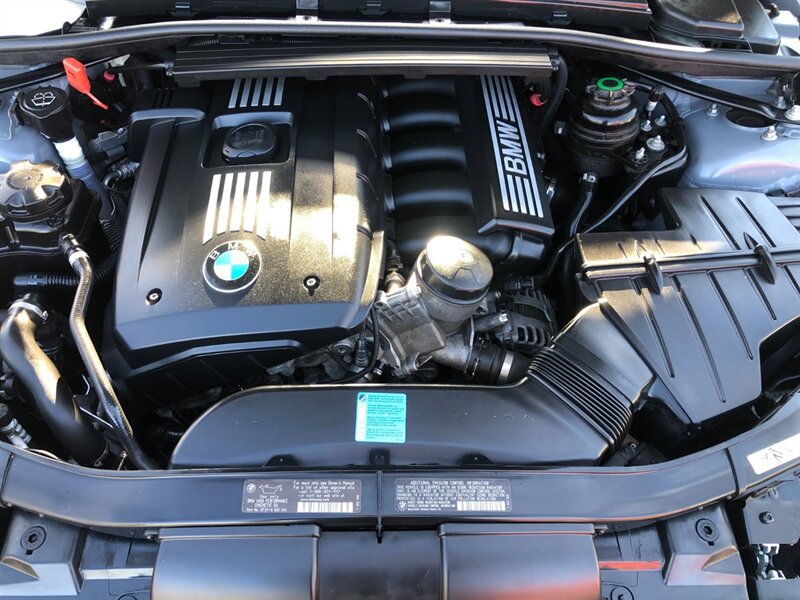 Used 2008 BMW 328i Convertible RWD image 17