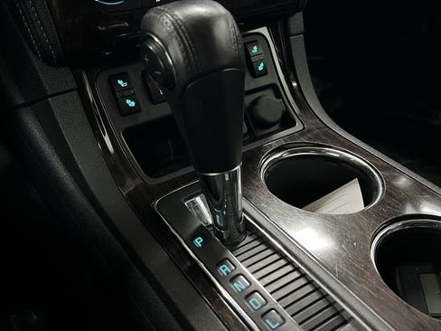 Used 2015 Chevrolet Traverse LT image 16