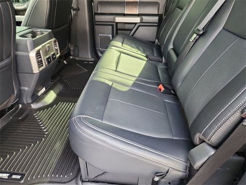 Used 2022 Ford F250 Lariat w/ Black Appearance Package image 23