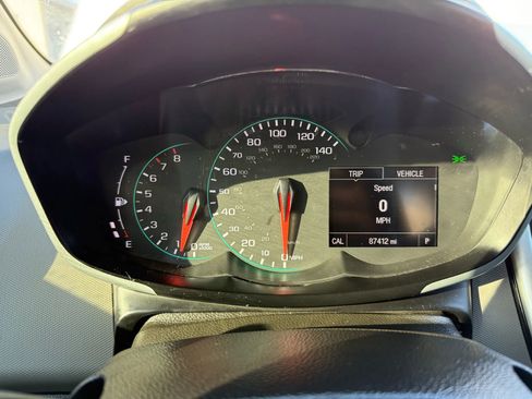 Used 2017 Chevrolet Sonic LT w/ Convenience Package image 11