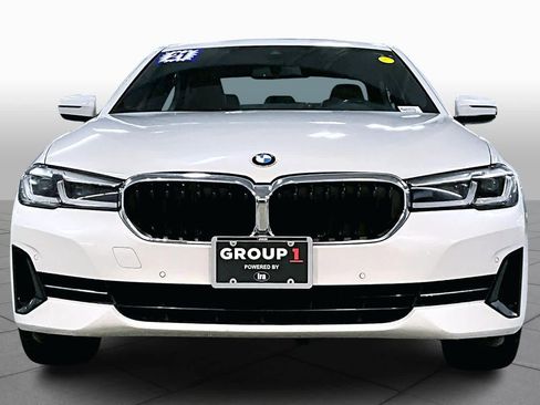 Used 2021 BMW 540i xDrive w/ Premium Package image 3