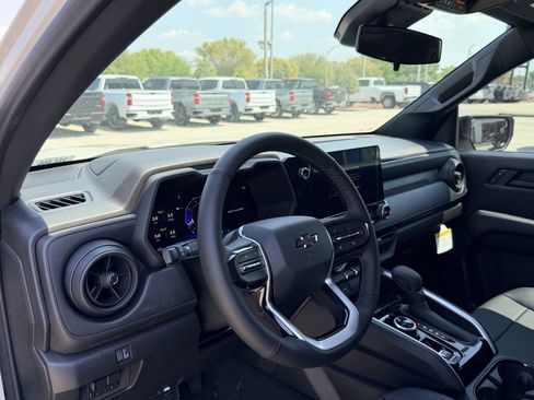 New 2026 Chevrolet Colorado Trail Boss AWD/4WD image 19