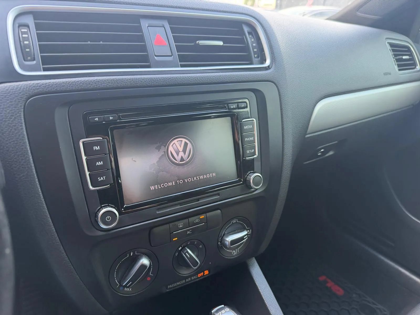 Used 2012 Volkswagen Jetta GLI FWD image 14