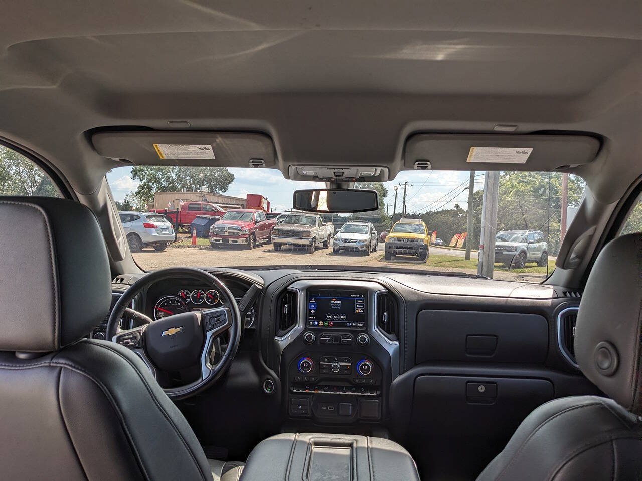 Used 2021 Chevrolet Silverado 1500 LTZ w/ LTZ Convenience Package II AWD/4WD image 9