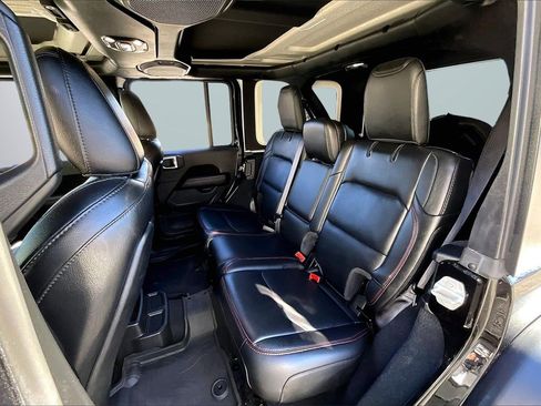 Used 2022 Jeep Wrangler Unlimited Rubicon w/ LED Lighting Group image 22