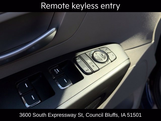 Used 2020 Kia Sedona LX FWD image 15