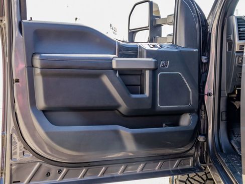 Used 2022 Ford F350 Platinum w/ FX4 Off-Road Package image 34