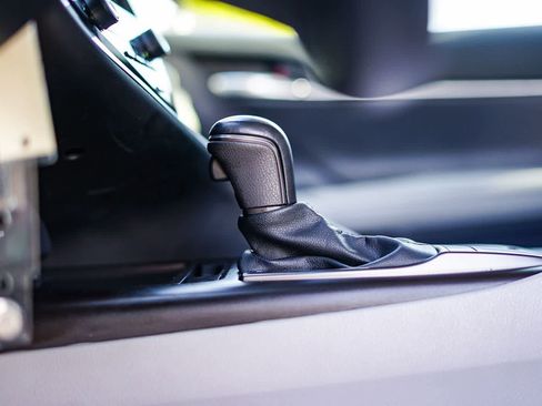 Used 2023 Toyota Camry SE image 19