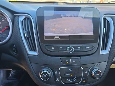 Used 2022 Chevrolet Malibu LS w/ Driver Confidence Package II image 13