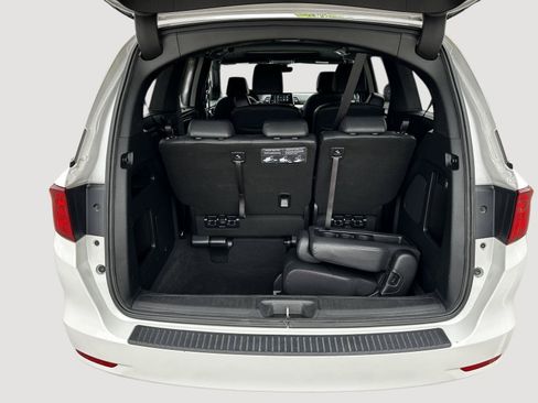Certified 2024 Honda Odyssey Sport image 23
