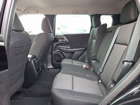 Used 2023 Mitsubishi Outlander ES image 10