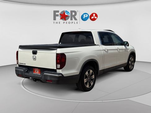 Used 2017 Honda Ridgeline RTL-T image 5
