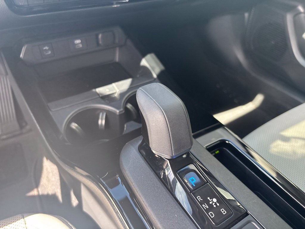 Used 2024 Toyota Prius XLE FWD image 21