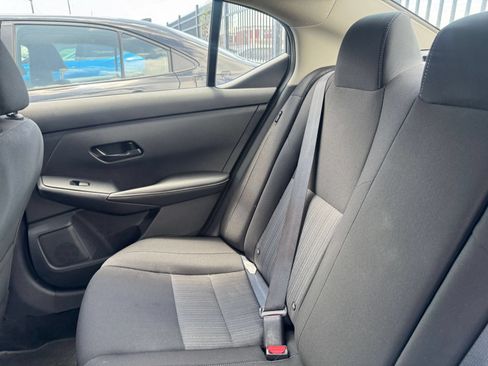 Used 2025 Nissan Sentra SV FWD image 33
