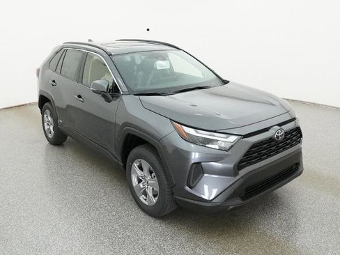 New 2025 Toyota RAV4 XLE image 29