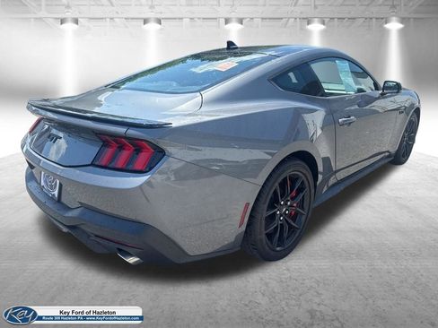 Used 2025 Ford Mustang GT Premium RWD image 8