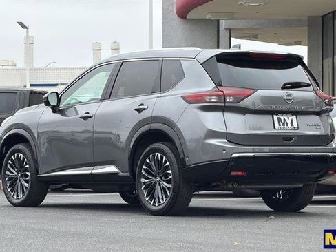 Used 2025 Nissan Rogue Platinum w/ Platinum Premium Package AWD/4WD image 6
