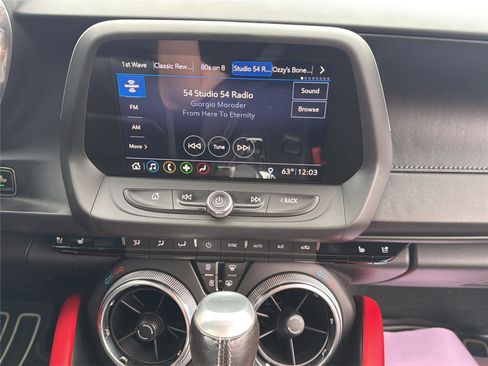 Used 2019 Chevrolet Camaro LT w/ RS Package image 16