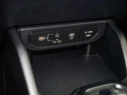 Certified 2025 Kia K4 FWD image 19