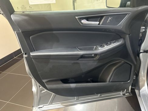 New 2024 Ford Edge SE image 8