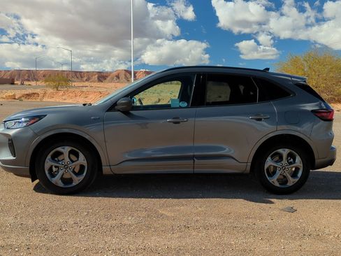 Used 2023 Ford Escape ST-Line w/ Tech Pack #1 image 6