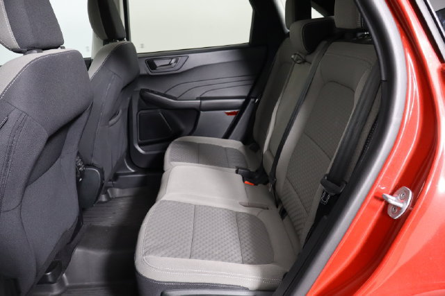 Used 2022 Ford Escape SE w/ SE Sport Appearance Package FWD image 14