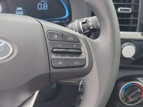 New 2026 Hyundai Venue SE FWD image 7