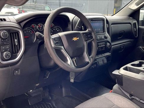 Used 2020 Chevrolet Silverado 2500 LT AWD/4WD image 17