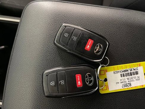 Certified 2024 Toyota Tacoma SR5 image 24