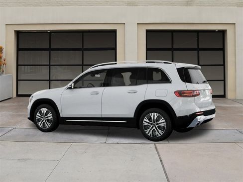 New 2025 Mercedes-Benz GLB 250 image 43