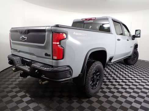 Used 2025 Chevrolet Silverado 2500 ZR2 w/ ZR2 Bison Edition AWD/4WD image 20