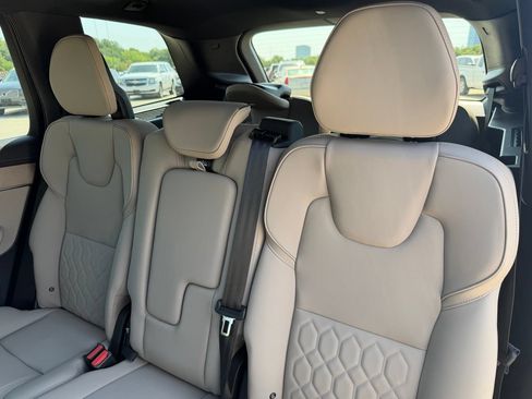 New 2026 Volvo XC90 T8 Core w/ Protection Package Premier AWD/4WD image 24