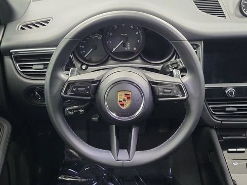 Used 2024 Porsche Macan AWD/4WD image 17